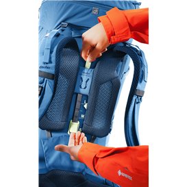 Deuter Aircontact Core 60+10 Trekkingrucksack baltic-nightblue hier im Deuter-Shop günstig online bestellen