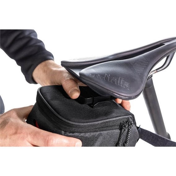 Tatonka Bike Saddle Bag M Fahrradtasche black hier im Tatonka-Shop günstig online bestellen
