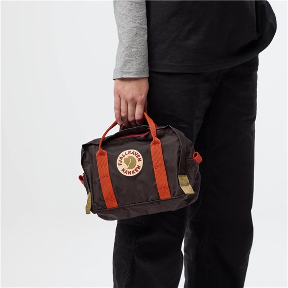 Fjällräven Kanken Koncept Crossbody Umhängetasche black oak-rowan red hier im Fjällräven-Shop günstig online bestellen