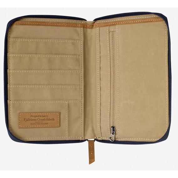 Fjällräven Passport Wallet Reisebrieftasche Reisepasstasche dark grey hier im Fjällräven-Shop günstig online bestellen