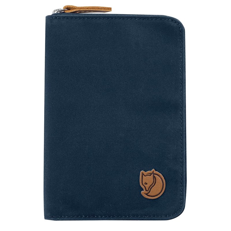 Fjällräven Passport Wallet Reisebrieftasche Reisepasstasche navy hier im Fjällräven-Shop günstig online bestellen Fjällräven Passport Wallet Reisebrieftasche Reisepasstasche navy hier im Fjällräven-Shop günstig online bestellen