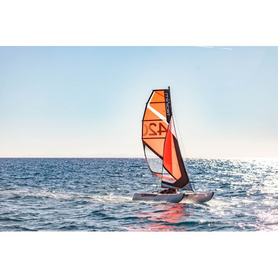 MiniCat 420 Instinct aufblasbarer Katamaran Segelboot hier im MINICAT-Shop günstig online bestellen