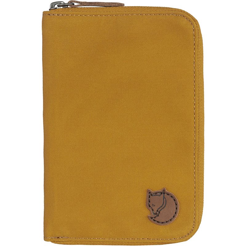 Fjällräven Passport Wallet Reisepasstasche acorn hier im Fjällräven-Shop günstig online bestellen