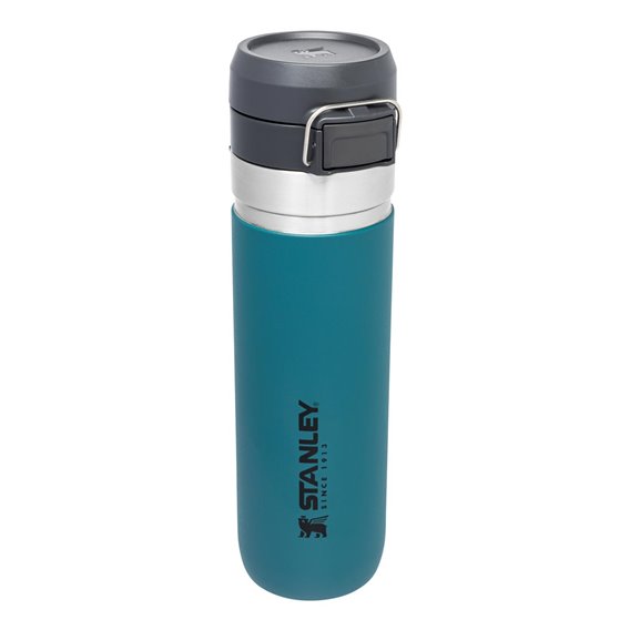 Stanley Quick Flip Water Bottle 0,7 Liter Trinkflasche Thermobecher petrol hier im Stanley-Shop günstig online bestellen