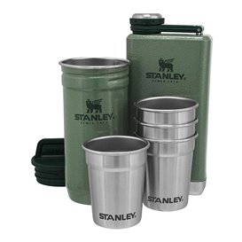 Stanley Adventure Set Flachmann Geschenkset mit 4 Pinnchen grün